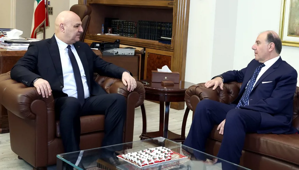 صندوق النقد: تقسيط الودائع لـ4 سنوات غير واقعية... ولا مبرر لسداد 100 ألف دولار نقداً للجميع