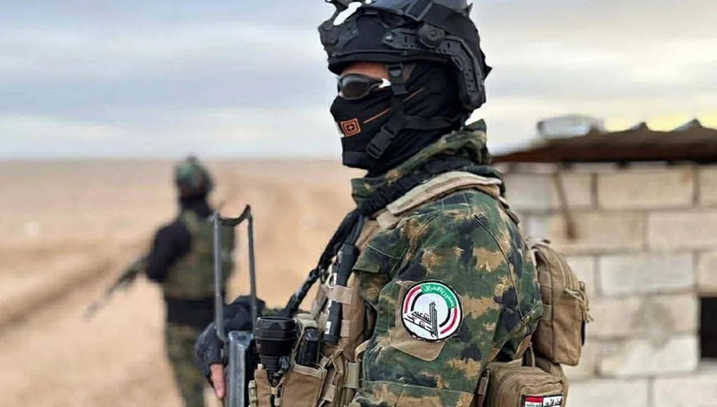 عنصر في الحشد الشعبي (أرشيفية).