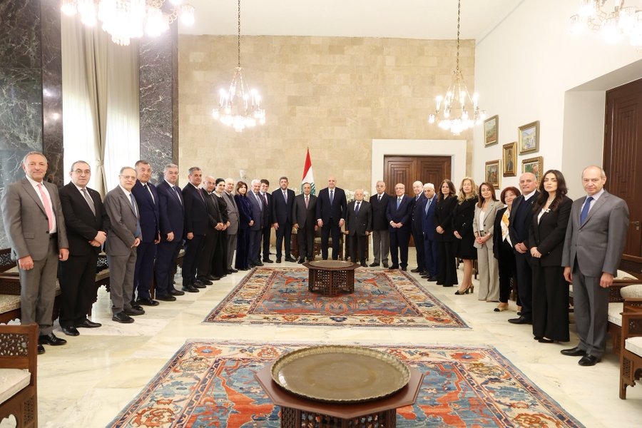 وفد الرابطة المارونية في قصر بعبدا (الرئاسة اللبنانية).