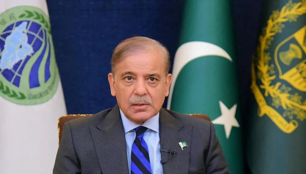 رئيس وزراء باكستان يبدأ جولة ديبلوماسية تشمل السعودية وقطر وتركيا