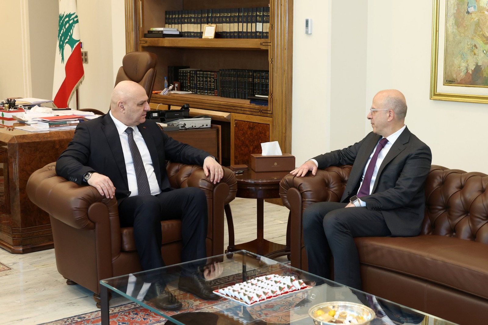 الوزير فادي مكي والرئيس عون (الرئاسة اللبنانية).