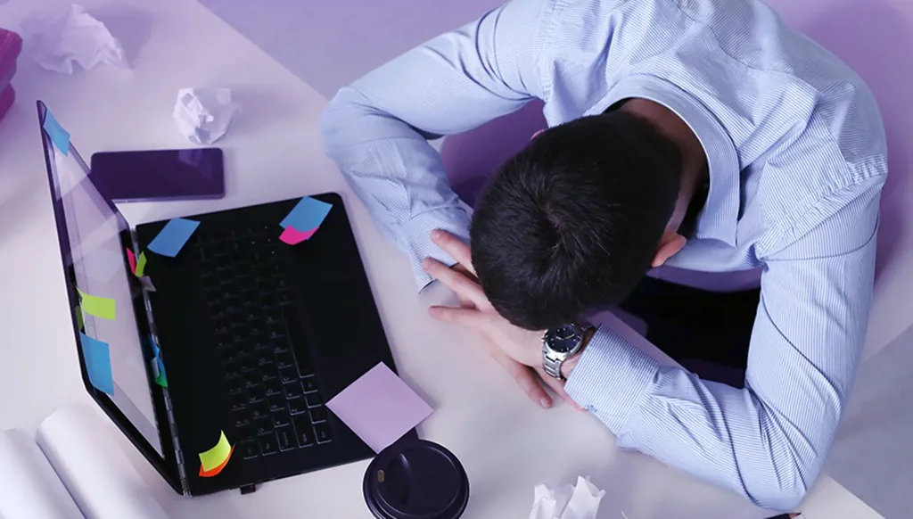 تقرير: المخاطر النفسية والاجتماعية في العمل تُسبّب 840 ألف وفاة سنويّاً حول العالم