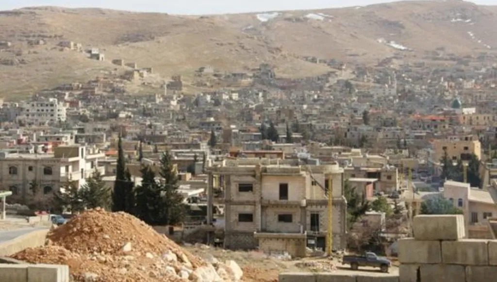 عرسال.