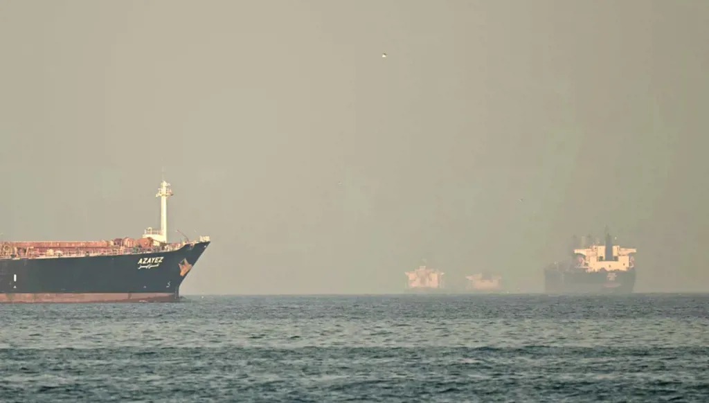 مضيق هرمز (أ ف ب).