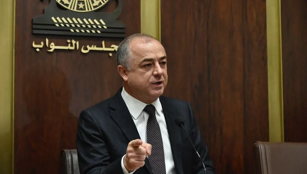 اجتماع في مكتب بوصعب لمناقشة قانون العفو العام... وكتل نيابية تعتذر عن عدم المشاركة