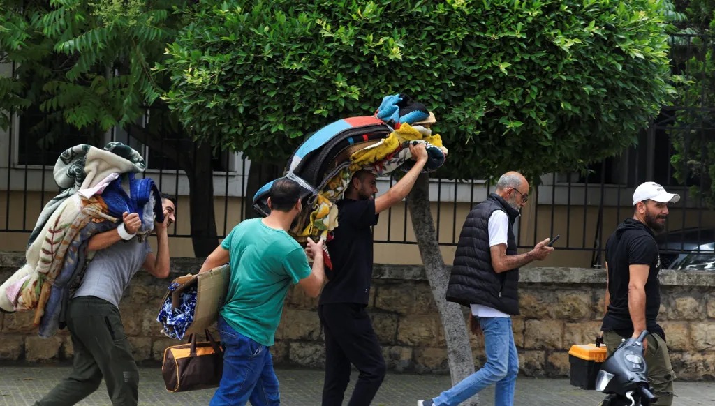 نزوح من الضاحية.