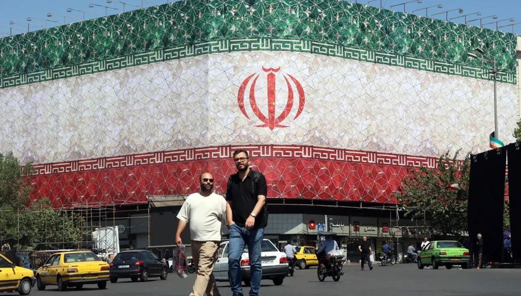 لقطة من ساحة الثورة في طهران في 14 يونيو 2026. (أ ف ب)