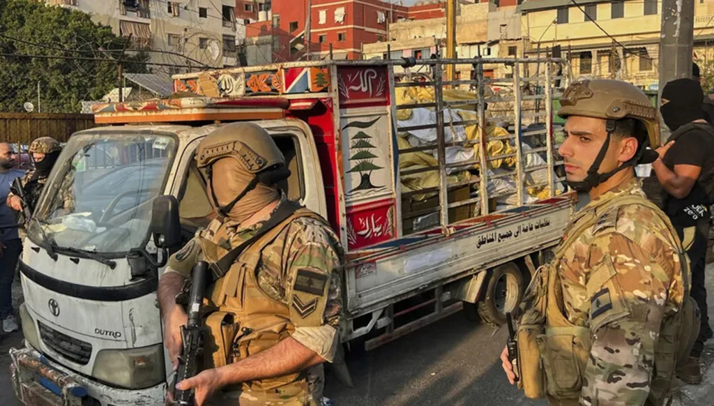 مسؤول لبناني: تسليم أشرف دبور إلى رام الله أصبح وراءنا