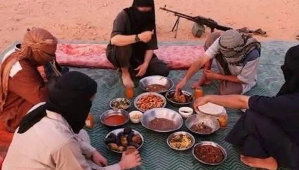 عناصر قال