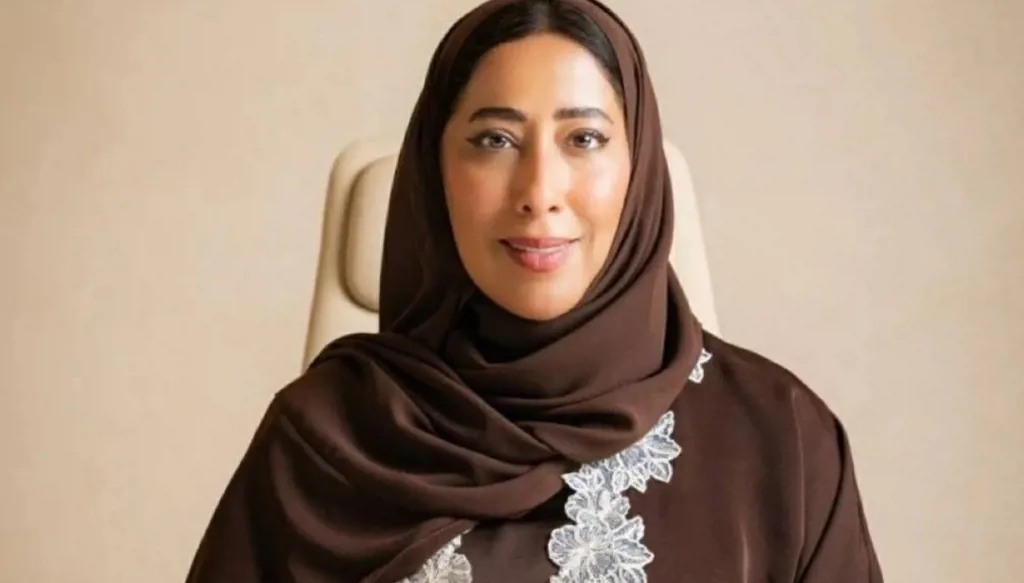 رئيسة نادي دبي للصحافة معالي منى غانم المرّي تكتب في "النهار": 25 عاماً من التميُّز مع الصحافة العربية