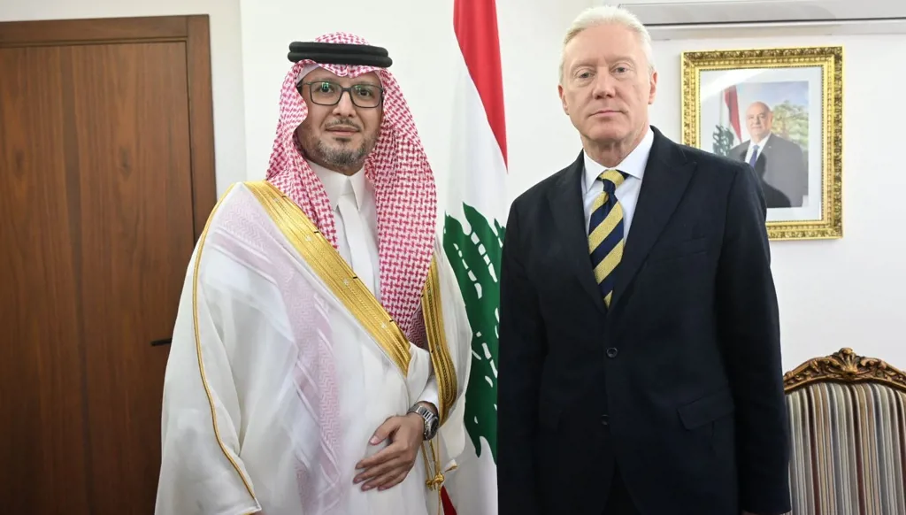 رجّي للسفير السعودي: ملتزمون الإصلاحات المالية وحصر السلاح بيد الدولة