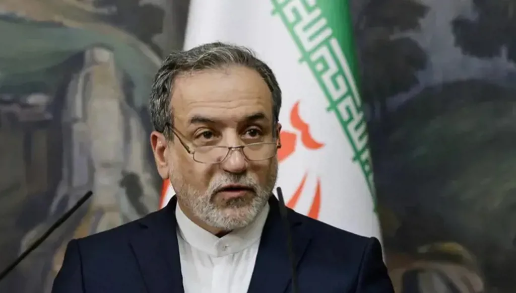 عراقجي: الهجمات الصاروخية ستستمر "طالما كان ذلك ضروريّاً" ولا مفاوضات مع أميركا