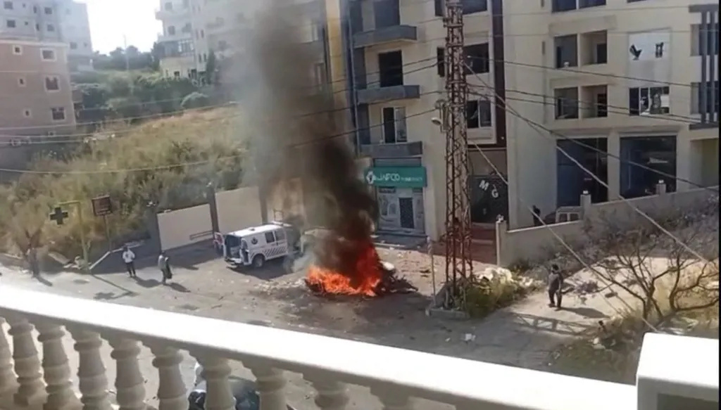أدرعي ينشر فيديو للغارة على عين بعال... ويكشف هوية المستهدَف: "إنتاج صواريخ دقيقة"