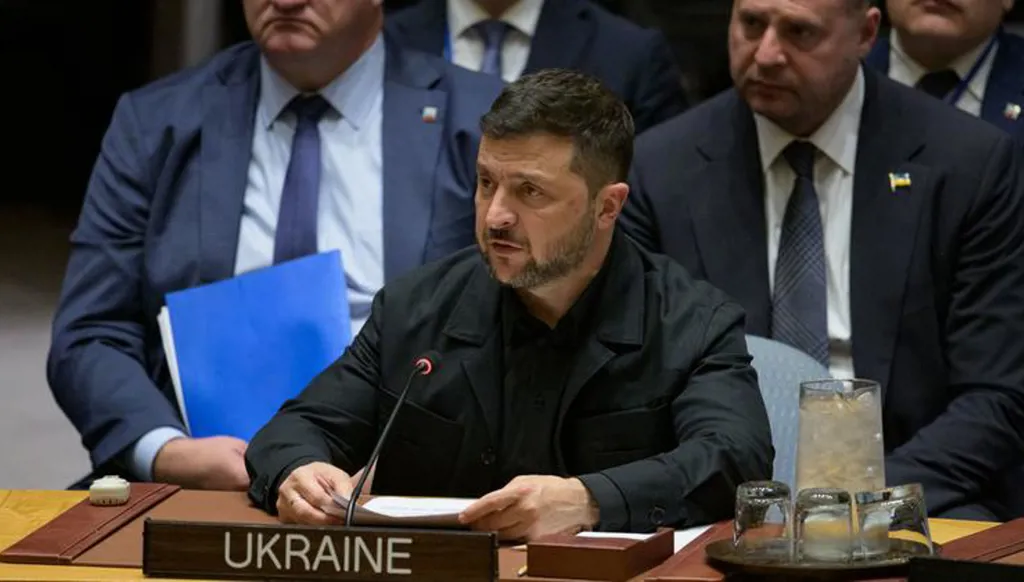 زيلينسكي: مستعد للتنحي بعد انتهاء الحرب مع روسيا