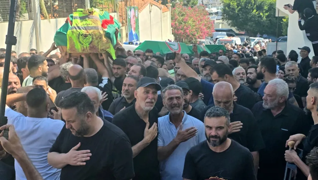 مرّتان إلى القبر: "موتى نازحون" في مراسم دفن الوديعة