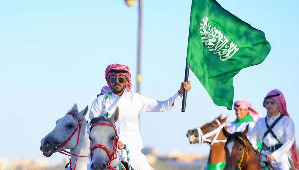 السعودية بين يومين وطنيين: حصيلة عام اقتصادي من "رؤية 2030"