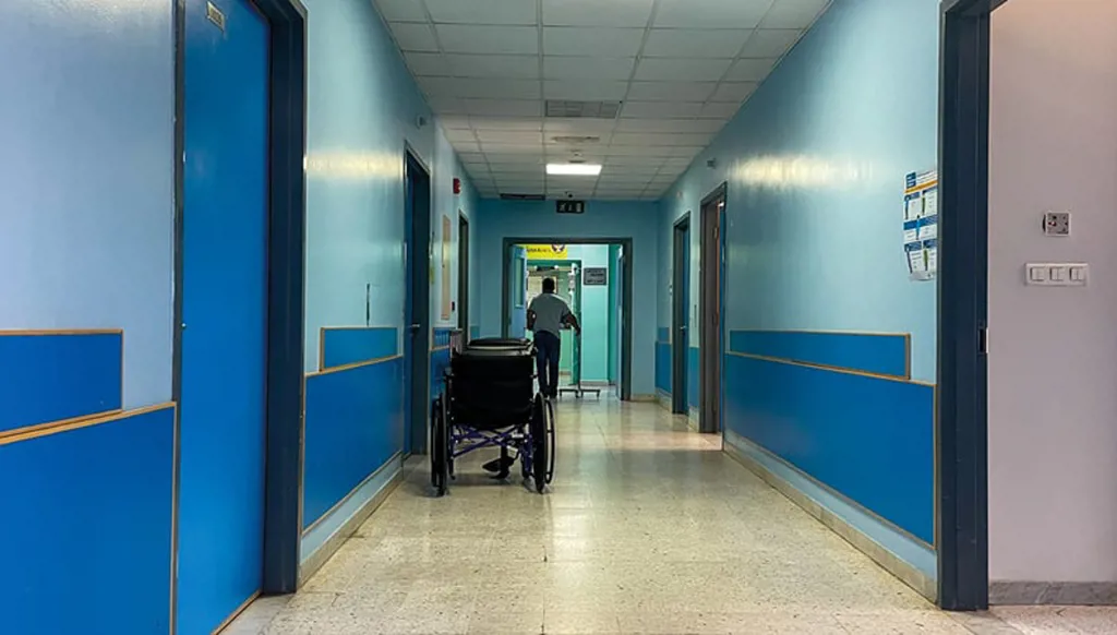 طعن سيدة بسكين في صدرها... وأعمال تكسير في مستشفى مرجعيون بسبب وفاتها