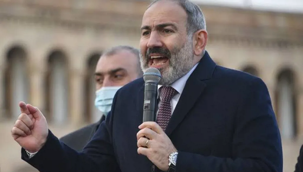 هل يتحول باشينيان إلى "زيلينسكي" أرمينيا؟