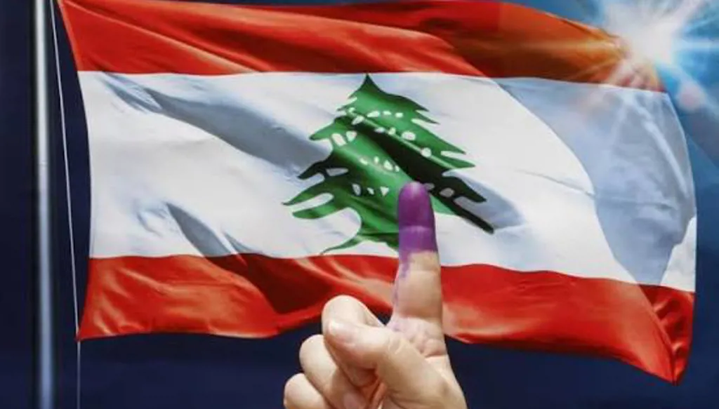 اتصالات نائب مسيحي سابق
