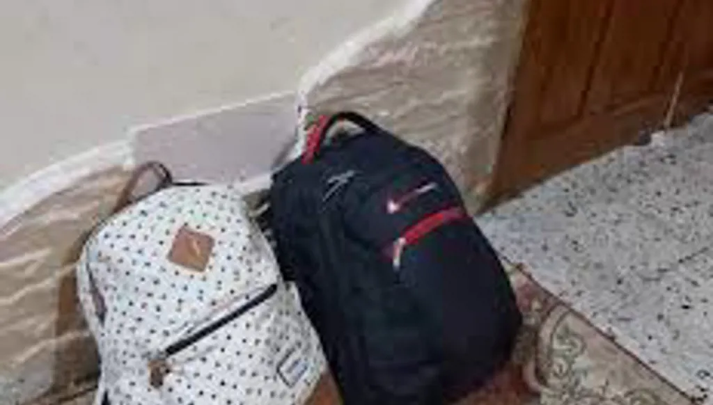 "شنطة الهروب"... ما الذي يجب أن تحتويه في حال إنذار إسرائيلي؟