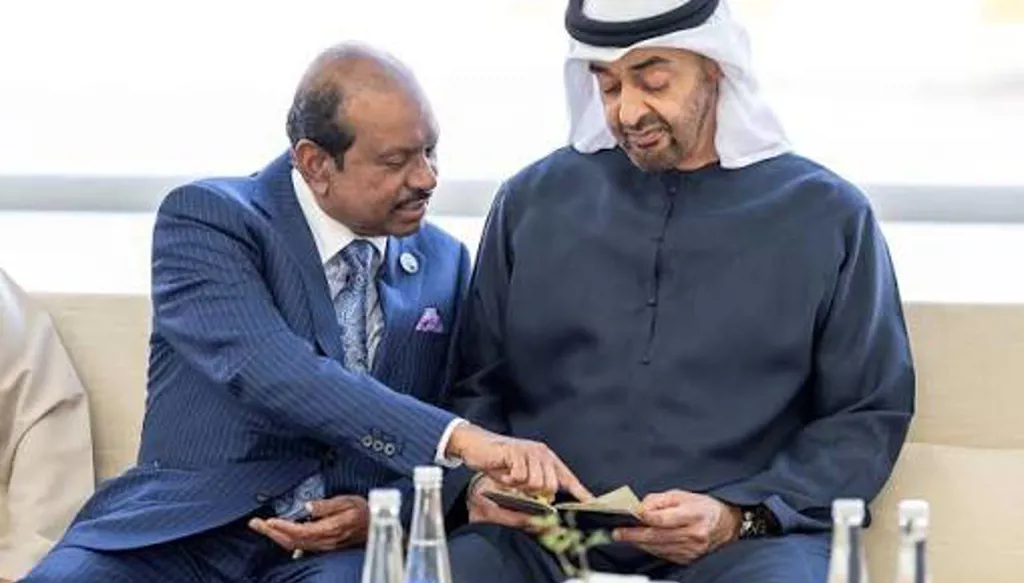 محمد بن زايد في جولة داخل "اللولو هايبر ماركت" في أبوظبي