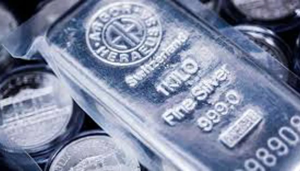 الفضة تسرق الأضواء في أسواق المعادن مجدداً
