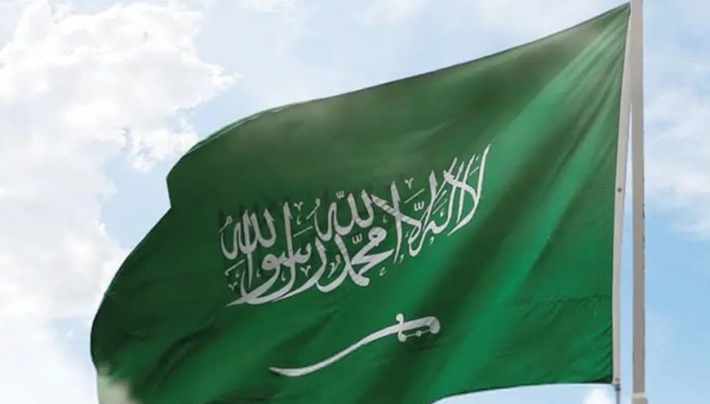 السعودية تنفي شراء 25 ناقلة نفط وترد على تصريحات عراقية