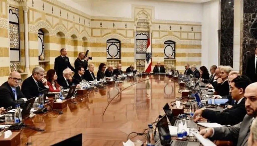 هندسة القوة وترتيب الأمكنة والمكونات
