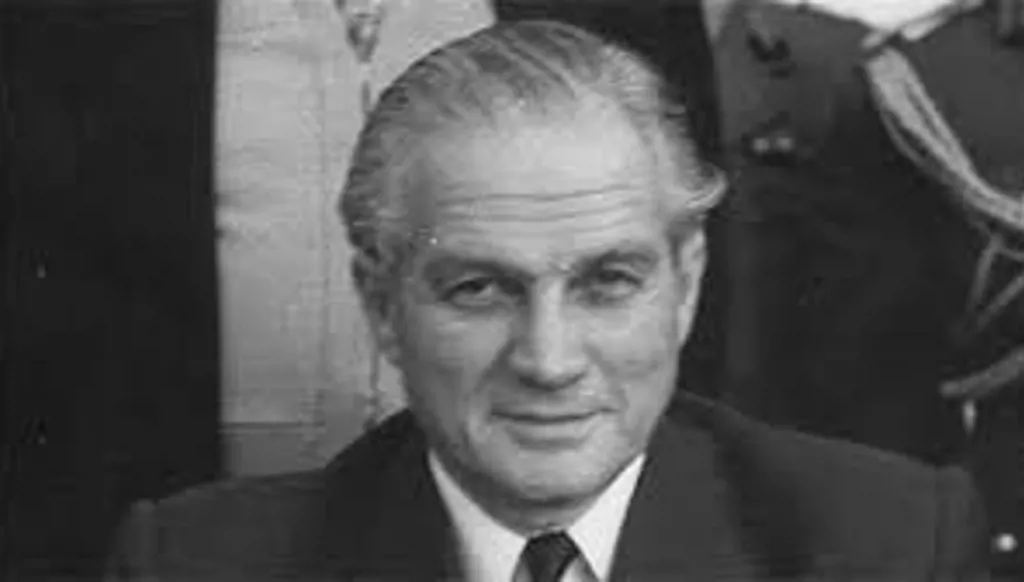 كميل شمعون بين بيرك والفكر المحافظ