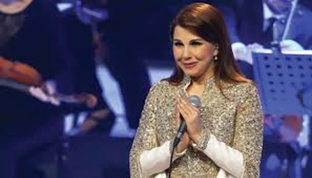 عُمر من مَجْد