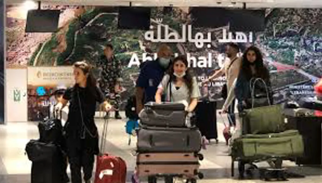 هجرة الشباب اللبناني بين الايجابيات والسلبيات
