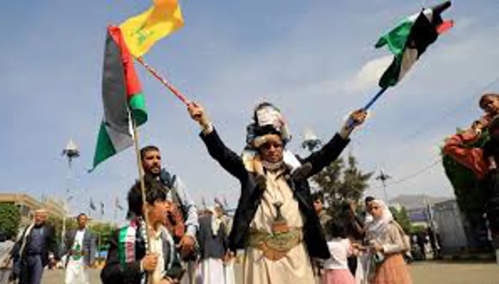 وطن يُرسَم بِأَسْنَانِ الذِّئَابِ