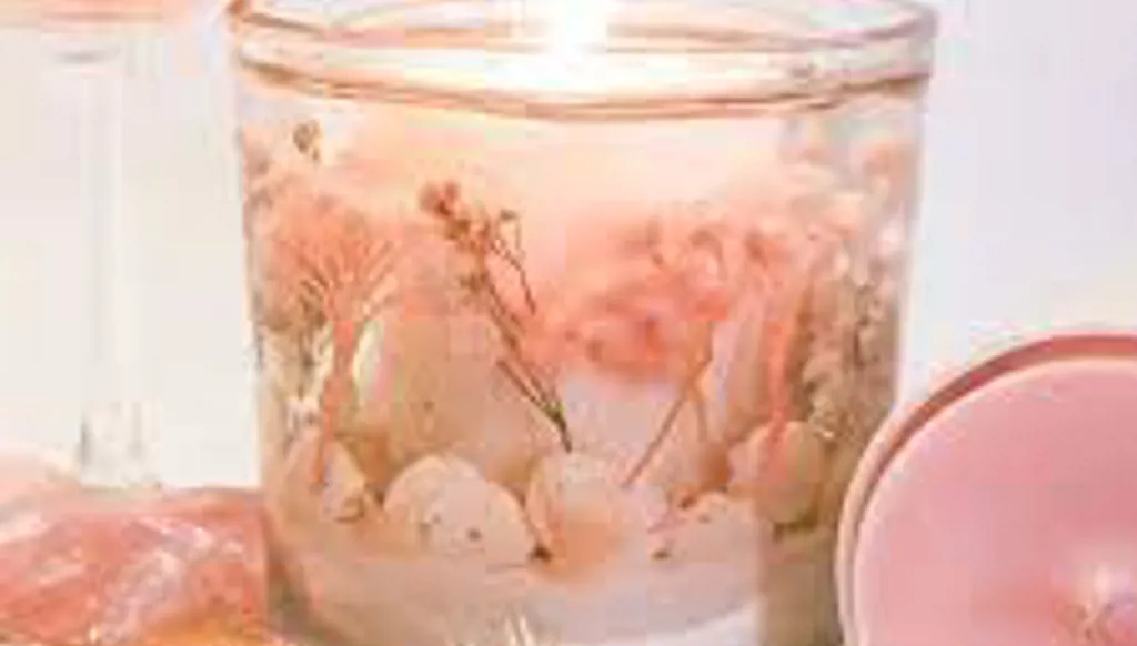 الشموع المعطرة لها مخاطر تتخفى خلف رائحتها المنعشة