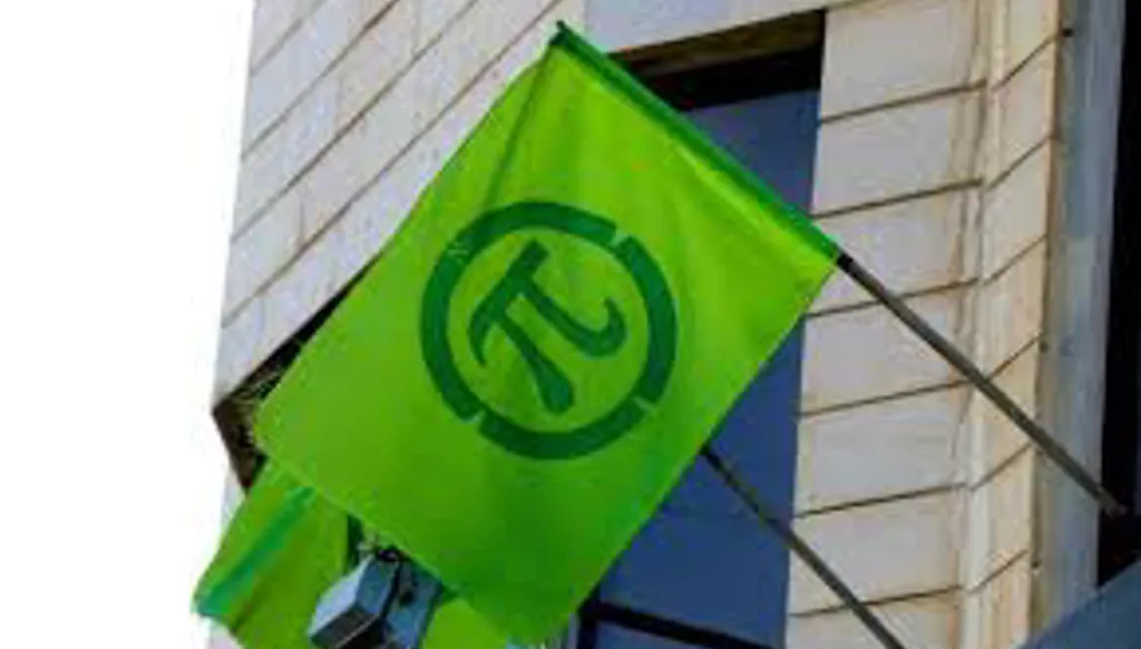 اعتداء على مكتب "تيار المردة" في كفرصارون -  الكورة