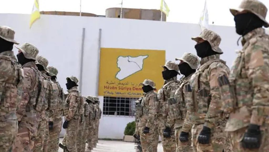 قيادي في "قسد": سنفكك قواتنا ونندمج في الجيش السوري خلال أيام