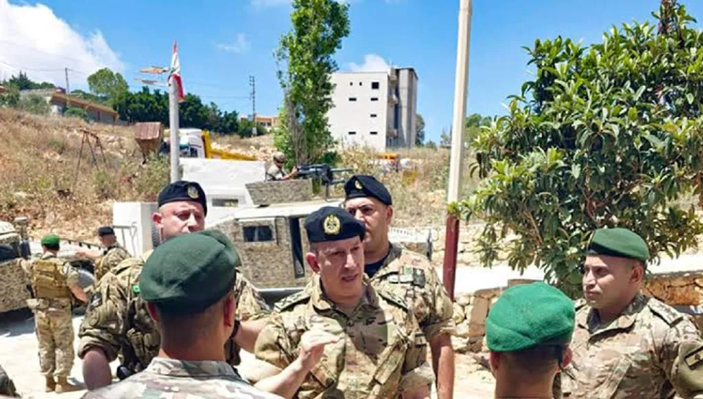 "شعرة معاوية" باقية بين قائد الجيش اللبناني و"حزب الله"