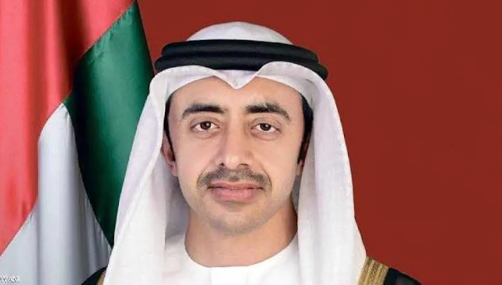 عبدالله بن زايد يؤكد تضامن الإمارات مع الأردن ومصر ويدين الهجمات الإيرانية على عمّان وهجوم دمياط