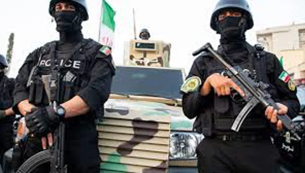 بريطانيا تفرض عقوبات على "فراجا" الإيرانية... ماذا نعرف عنها؟