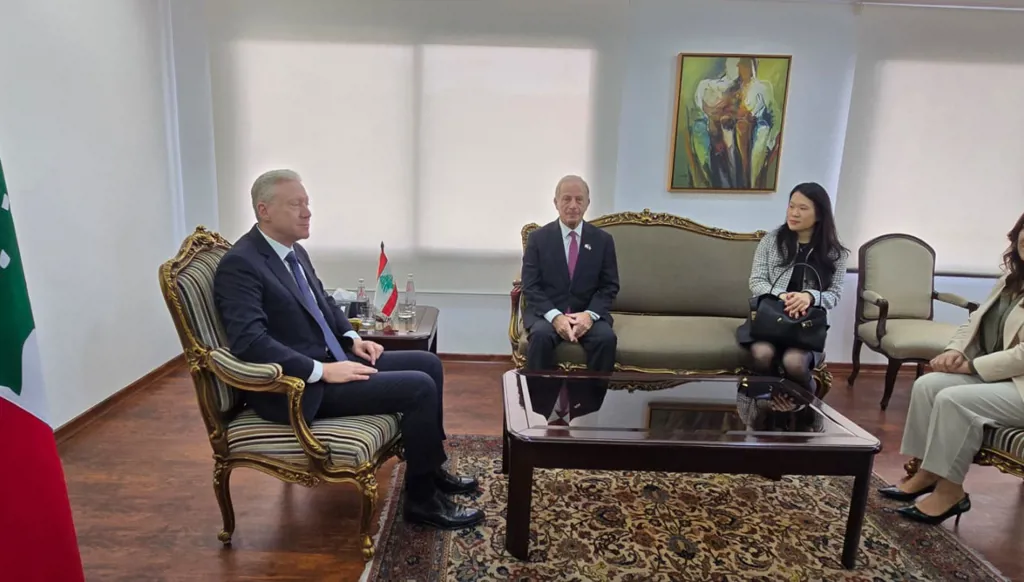 السفير الأميركي لدى لبنان: اتصالات لإعادة ترتيب زيارة قائد الجيش إلى واشنطن