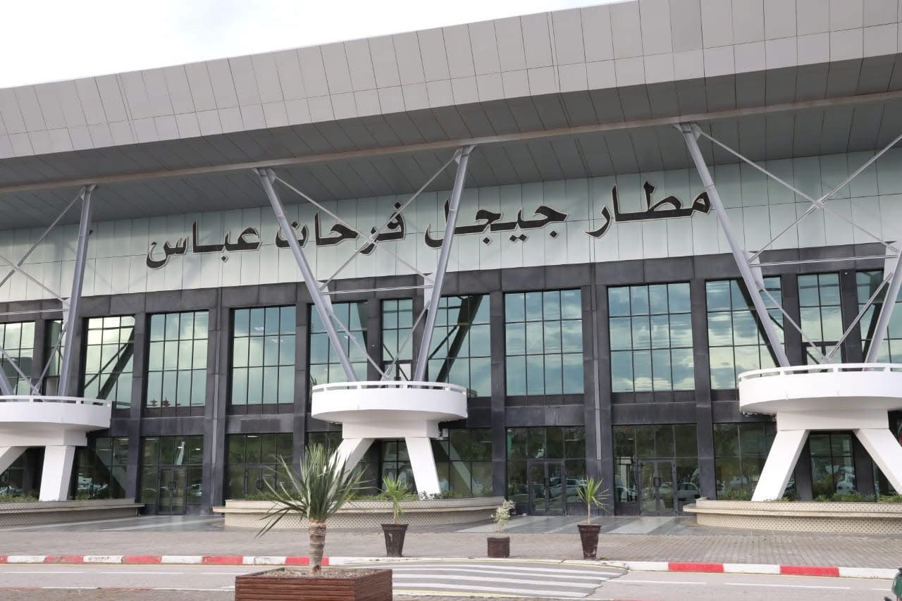 مطار فرحات عباس في الجزائر (أرشيفية)