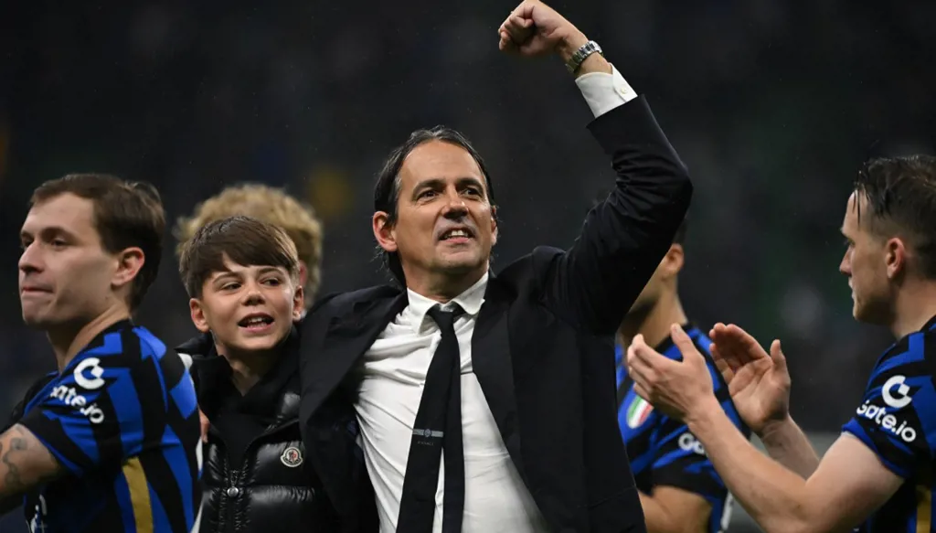 الهلال يعلن التعاقد مع سيموني إنزاغي