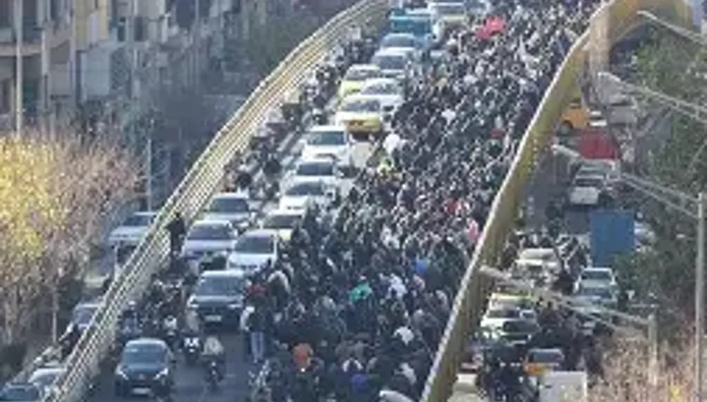 Quatre récits, une question : Quel avenir attend l'Iran ?