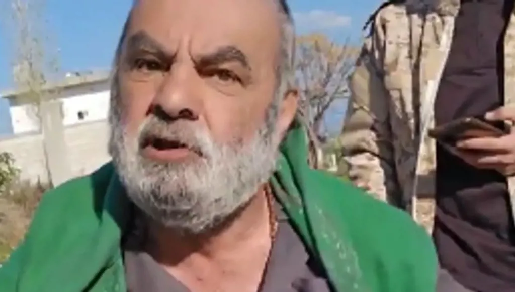 طهران: إجلاء إيرانيين كانا عالقين في سوريا