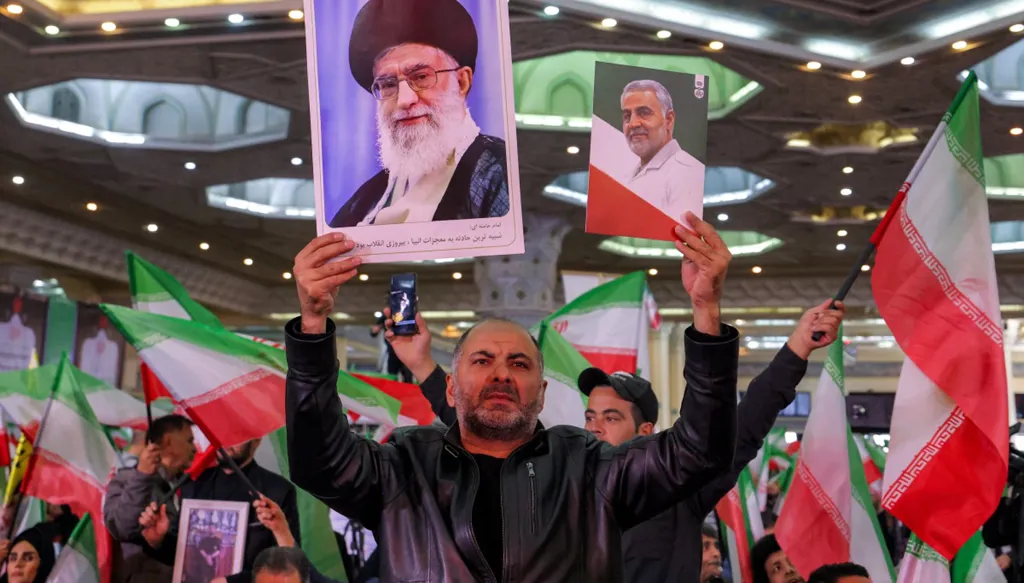 إيرانيون يرفعون الصوت... هتافات ضد القيادة بعد الاحتجاجات والقمع