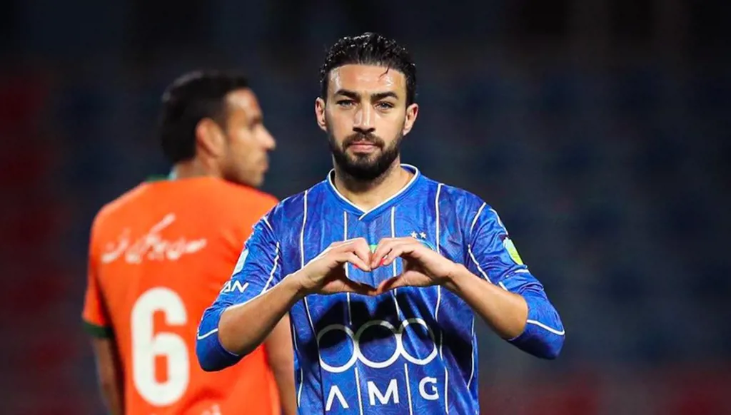 رحلة شاقة ومجنونة... منير الحدادي يستعرض لقطات صوّرها في إيران (فيديو)