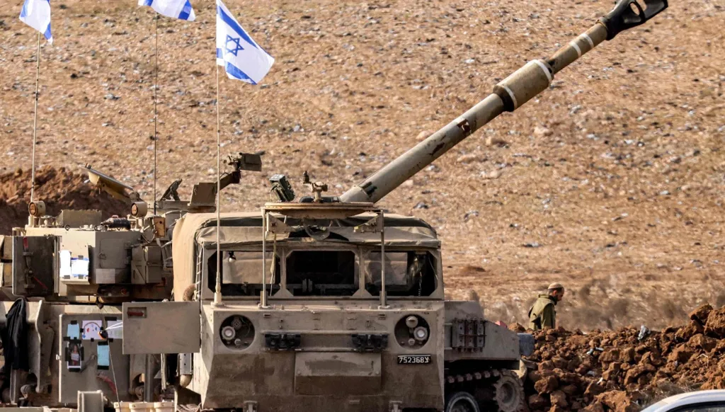 الجيش الإسرائيلي يهدّد بـ"قطع رأس حزب الله": طائراتنا في سماء لبنان!