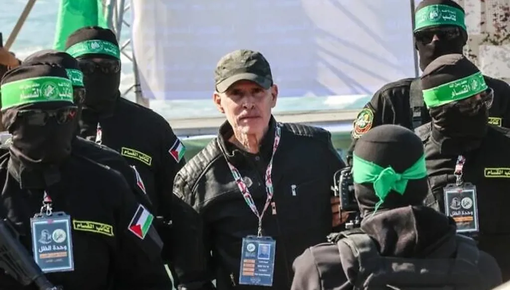 رهينة إسرائيلي محرر يروي تفاصيل احتجازه لدى "حماس"