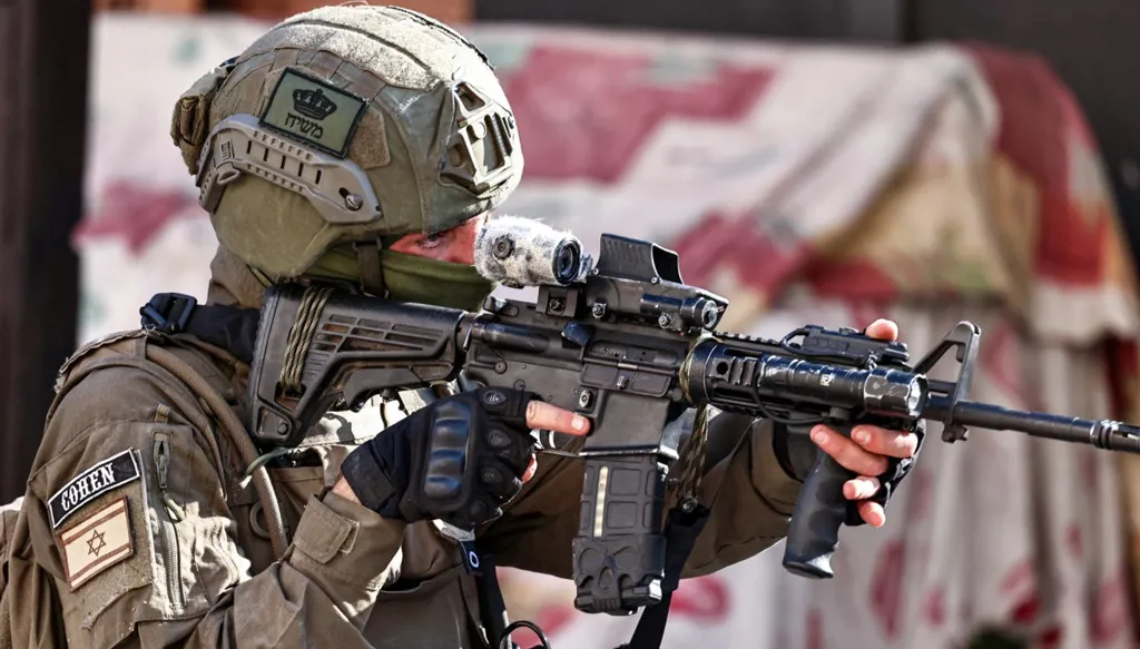 الجيش الإسرائيلي يقتل فلسطينيَين في الضفّة