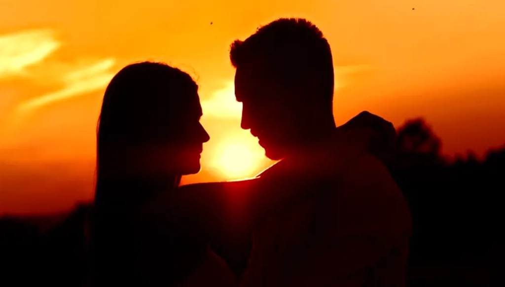 مش كل حب... حب