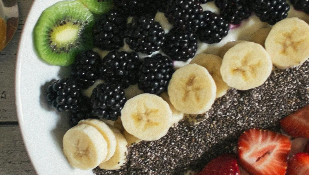 الألياف أم البروبيوتيك: ما هو الأفضل لصحة أمعائك؟